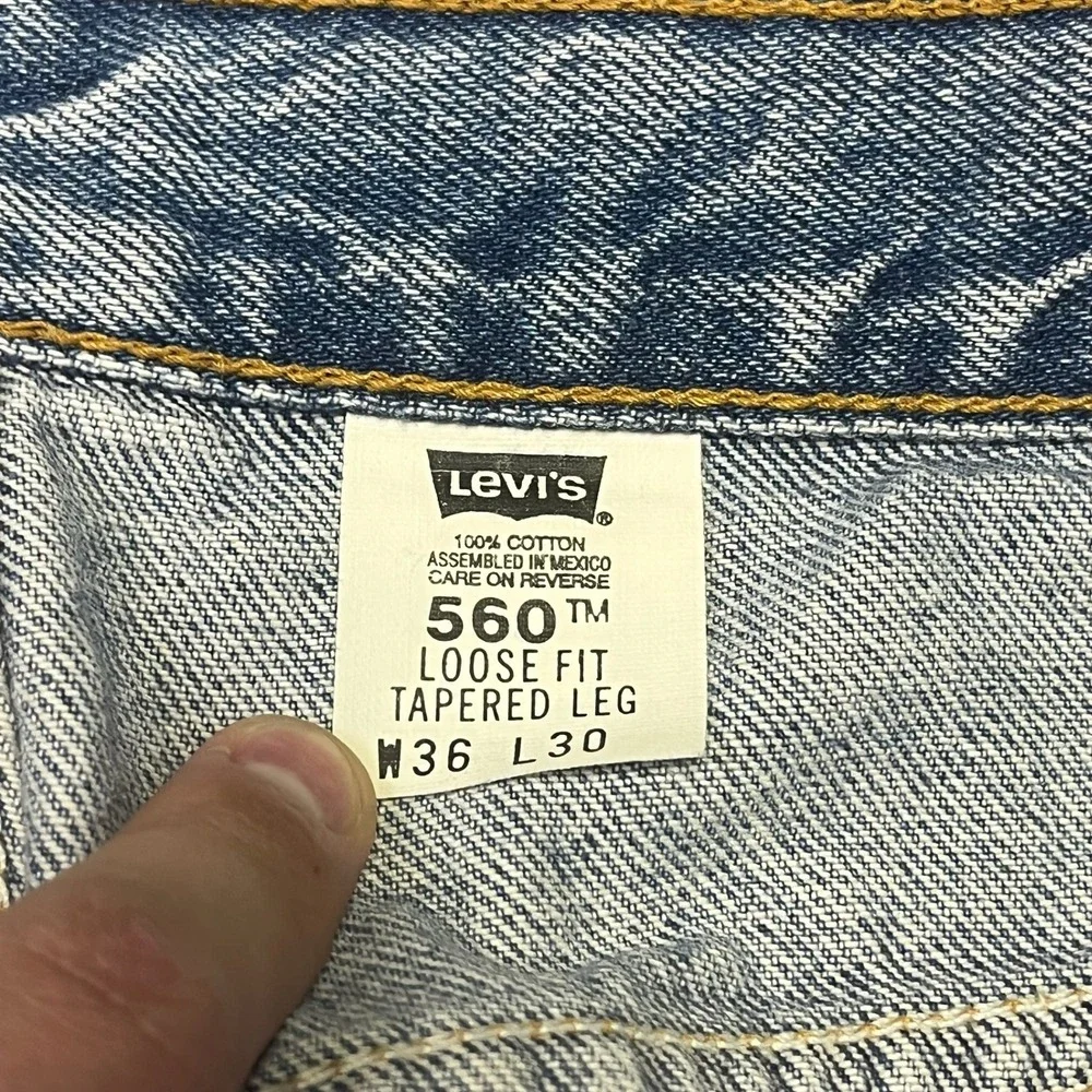 Vintage‎ Levi's 560 Loose Fit Tapered Leg Jeans Mens 34x31 Blue Light Wash 90s